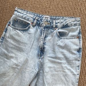 BDG mom high rise jeans